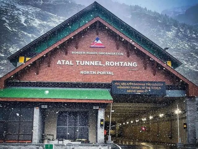 Rohtang Tunnel & Spiti Valley Tour From Delhi